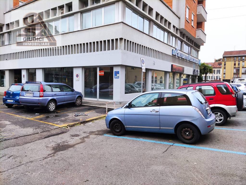 immagine annuncio 11 di 12