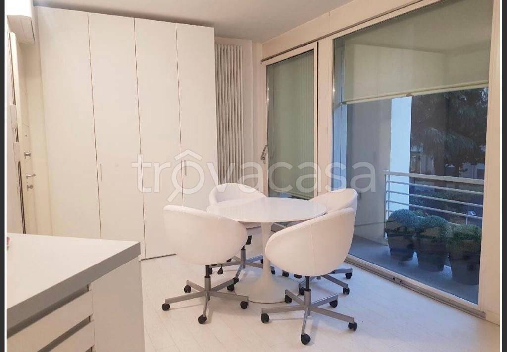 immagine annuncio 1 di 8