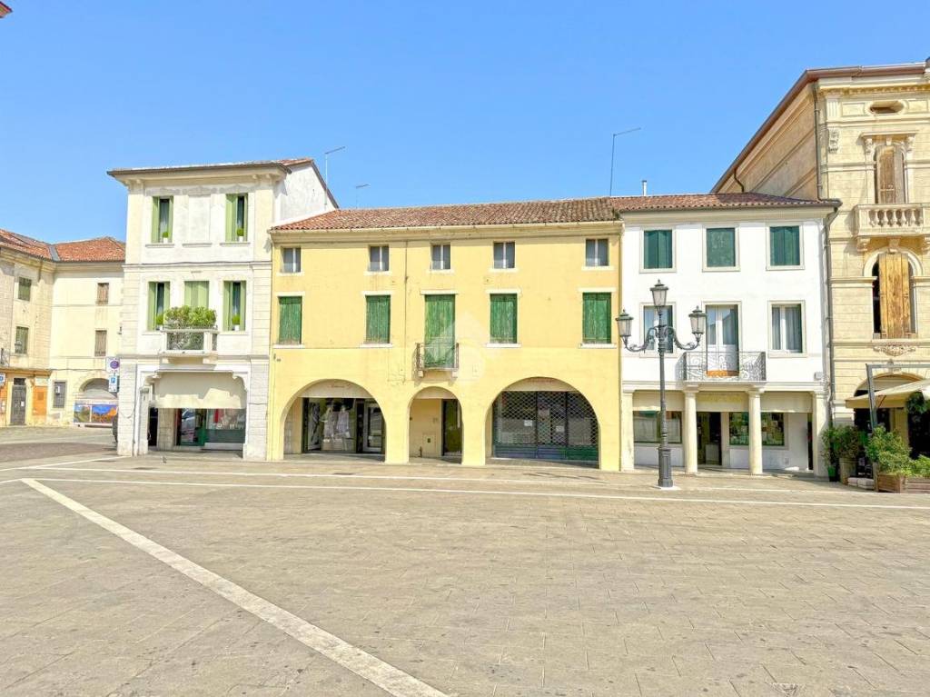 immagine annuncio 1 di 8