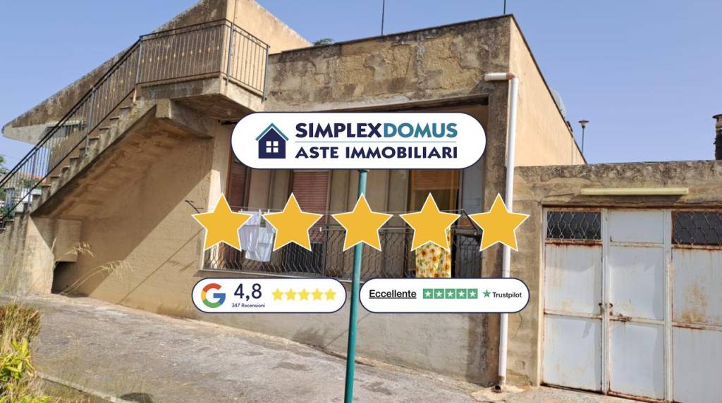 casa indipendente in vendita a Caltagirone in zona Signore del Soccorso