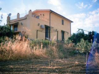 Villa in in vendita da privato a caltanissetta via dei vulcanelli, 20