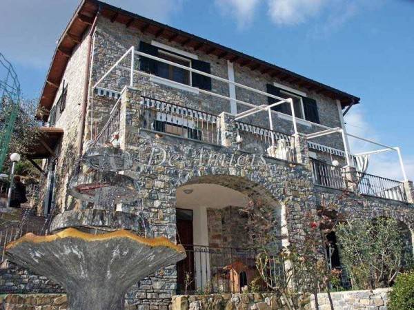 Villa in vendita a Dolceacqua