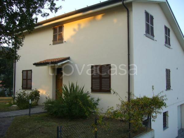 Villa in vendita a Montefiore Conca
