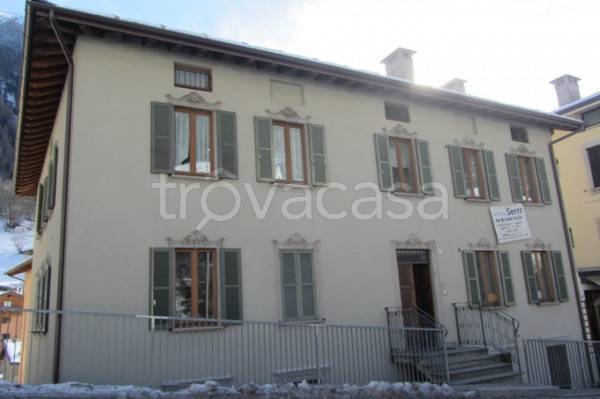 Appartamento in vendita a Branzi via Cascata, 28