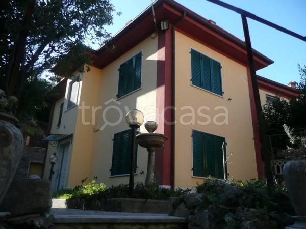 Casa Indipendente in vendita a Lerici piazza Giuseppe Garibaldi 38