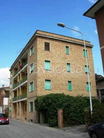 Appartamento in vendita a San Severino Marche via Alessandro Manzoni, 13