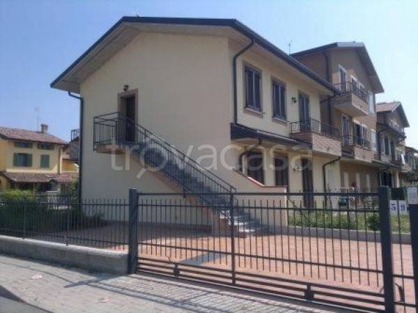 Appartamento in vendita a Chignolo Po via Nilde Iotti