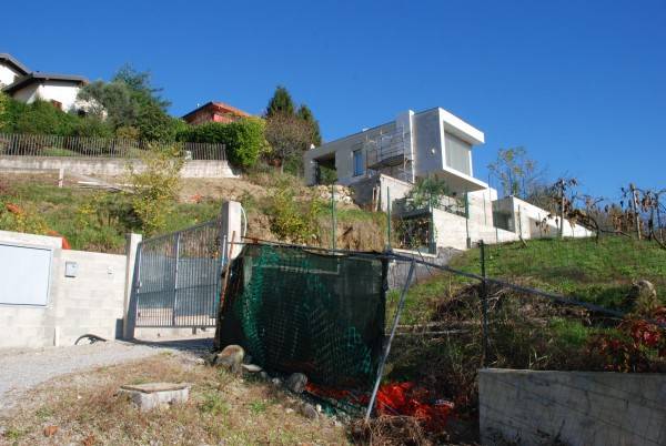Terreno Residenziale in vendita a Montano Lucino via Gelada