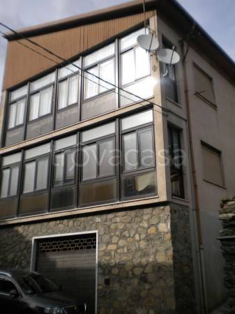 Appartamento in in vendita da privato a Pieve di Teco corso Giuseppe Mazzini, 19