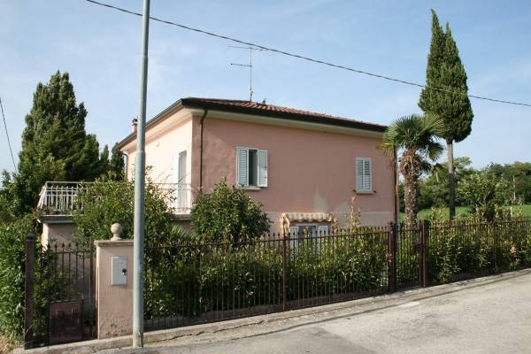 Casa Indipendente in vendita a Morciano di Romagna via Santa Maria Maddalena