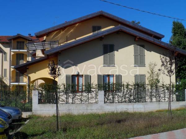 Appartamento in vendita a Gornate Olona via Mastri Muratori