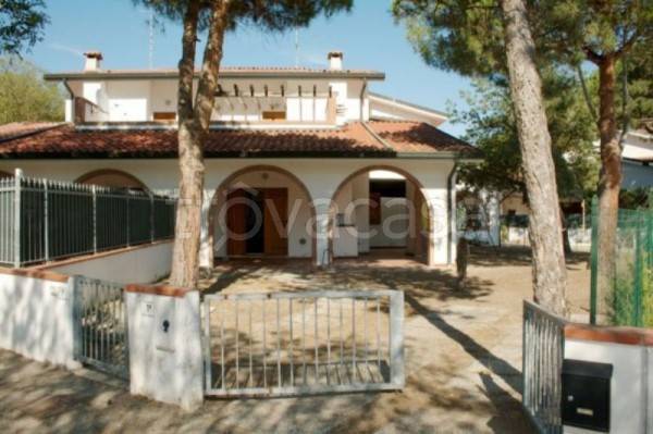 Villa in vendita a Comacchio viale del Bosco