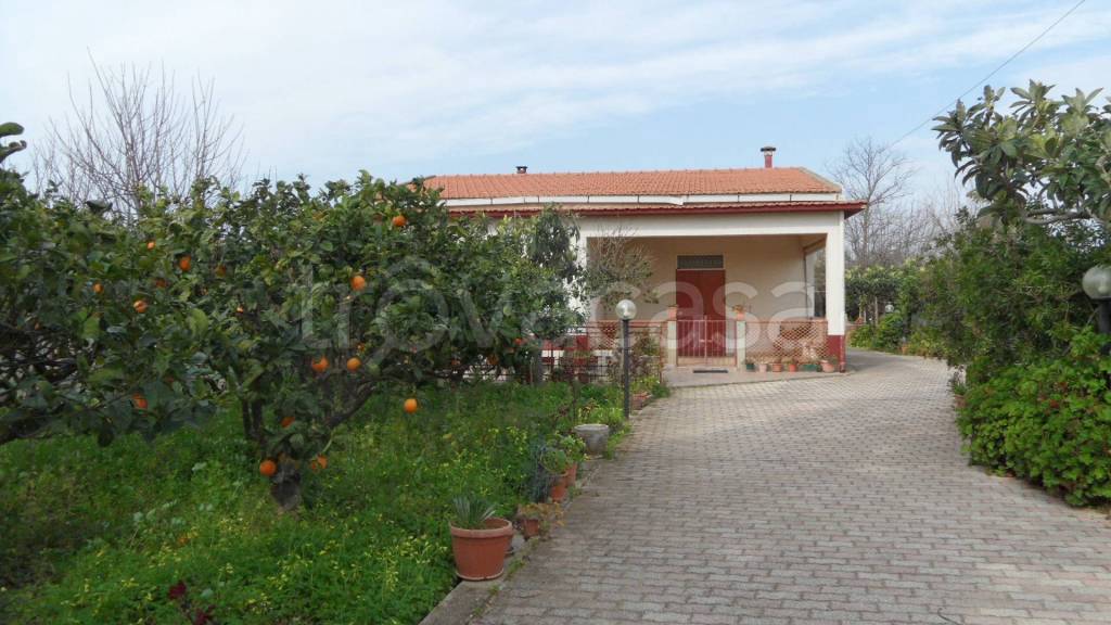Villa in vendita a Menfi via Calabria, 27