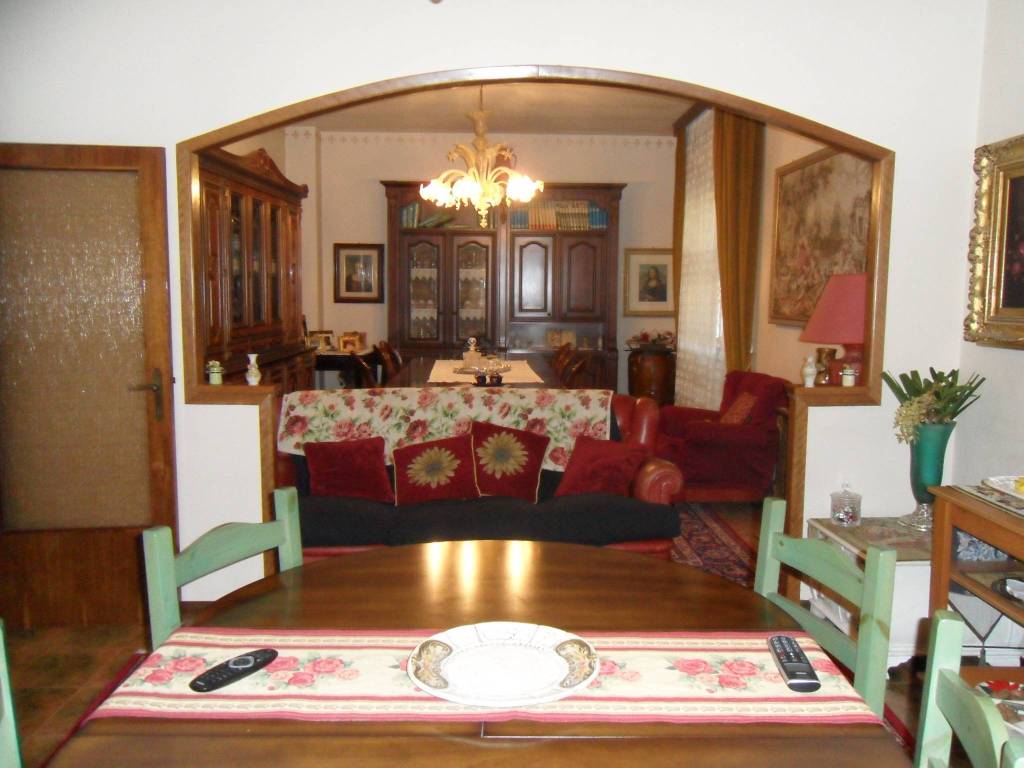 Casa Indipendente in vendita a Montecosaro via Crivelli