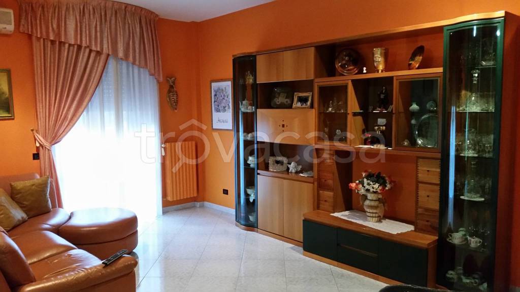 Appartamento in in vendita da privato a Castellaneta via San Martino