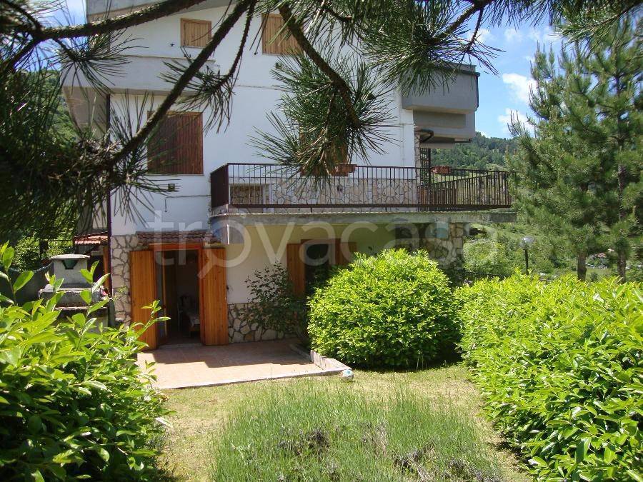 Villa a Schiera in in vendita da privato a Tagliacozzo via Oriente, 25