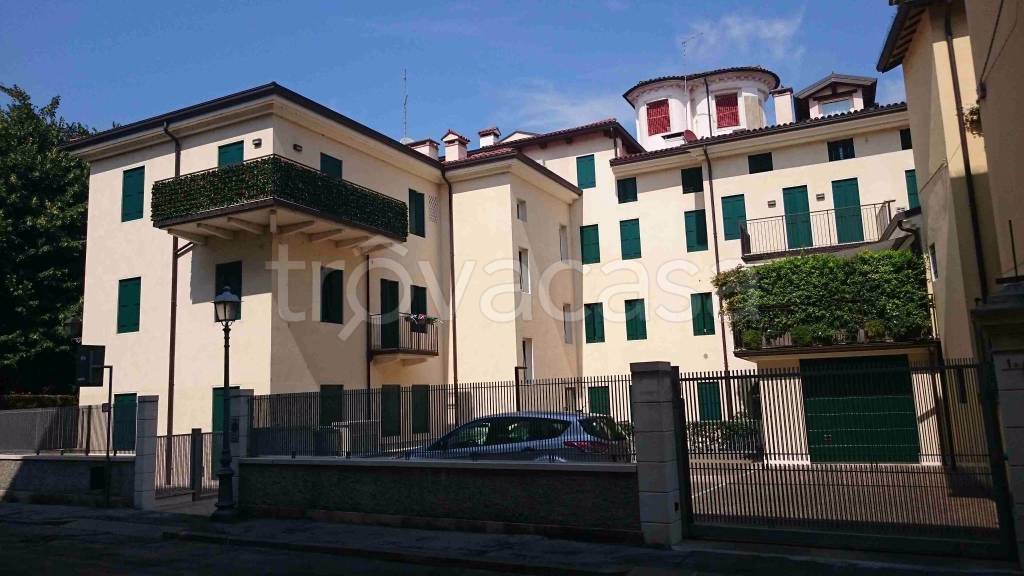 Appartamento in vendita a Vicenza stradella Della Racchetta, 1