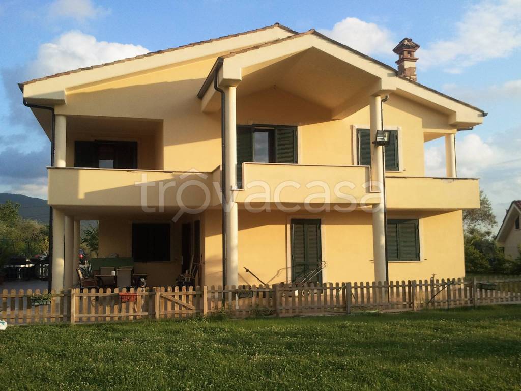 Villa in in vendita da privato a San Polo dei Cavalieri vocabolo Campetella, 1