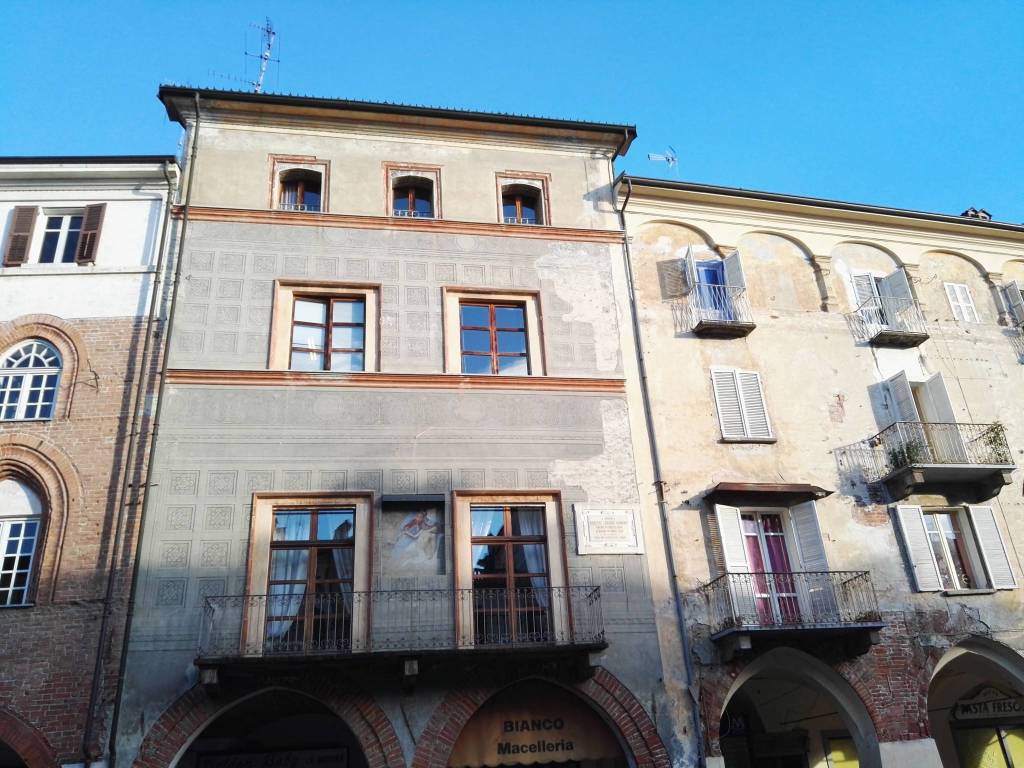 Attico in vendita a Savigliano piazza Santarosa, 56