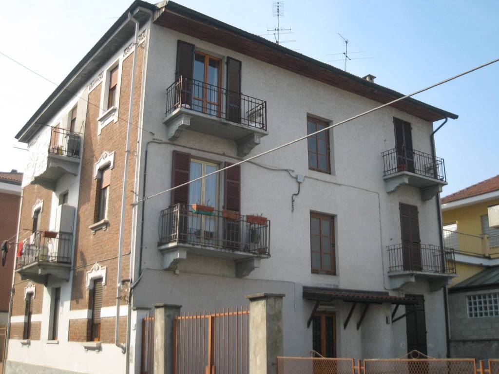 Appartamento in vendita a Moncalieri via Pastrengo, 118