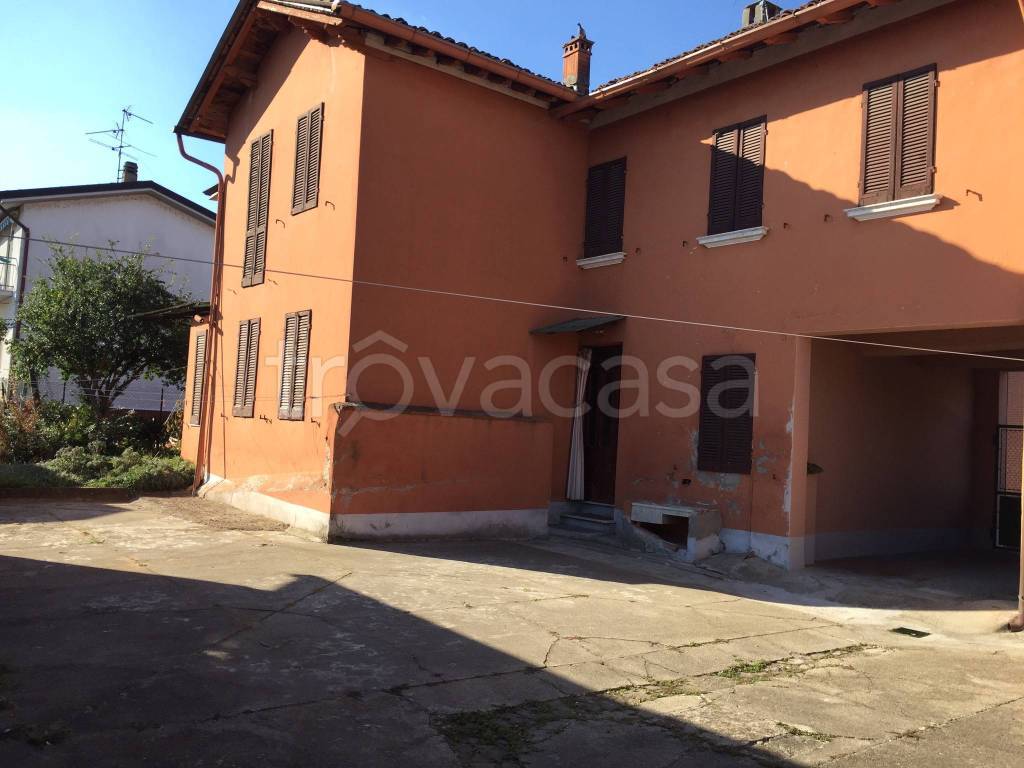 Villa in in vendita da privato a Meleti via Dossino, 32