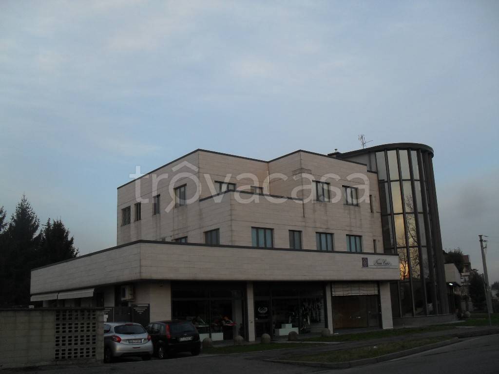 Ufficio in vendita a Nova Milanese