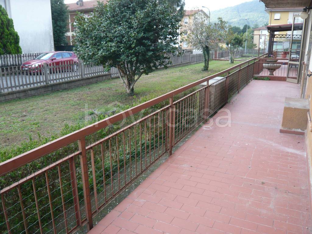 Appartamento in vendita a Villafranca in Lunigiana via delle Piscine