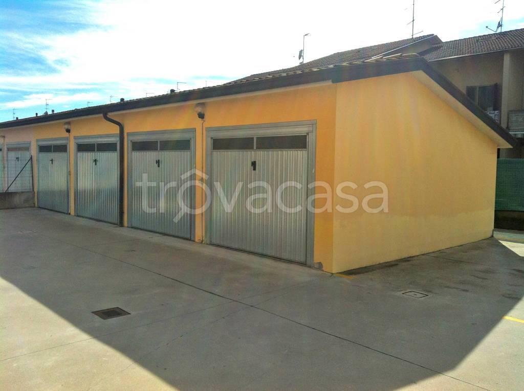 Garage in vendita a Sissa Trecasali via Enrico Berlinguer, 69