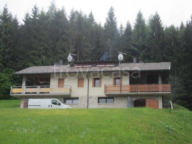 Villa Bifamiliare in vendita a Ponte nelle Alpi