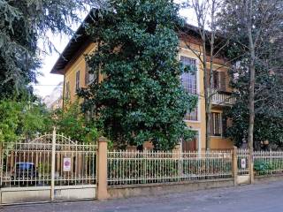 Villa bifamiliare in in vendita da privato a modena via angelo catelani, 36