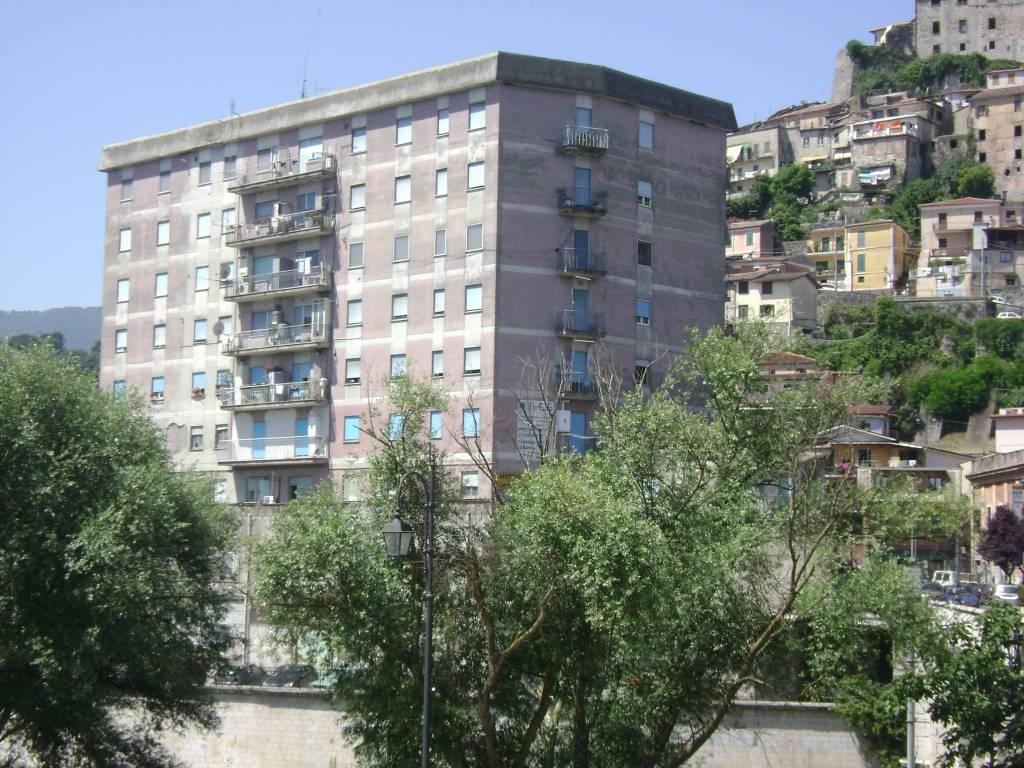Appartamento in vendita a Ceccano piazza Berardi, 37