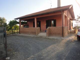 Villa in vendita a grosseto strada provinciale delle collacchie