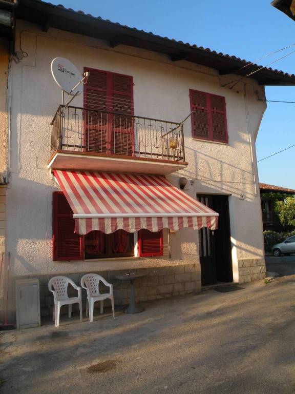 Casa Indipendente in vendita a Castellinaldo d'Alba via Guglielmo Marconi