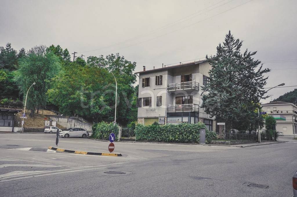 Appartamento in vendita a Comunanza via roma