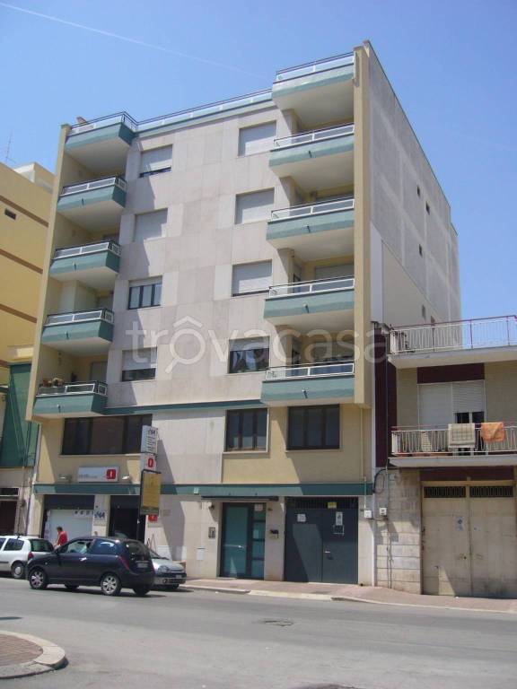 Ufficio in in vendita da privato ad Andria via Barletta, 96