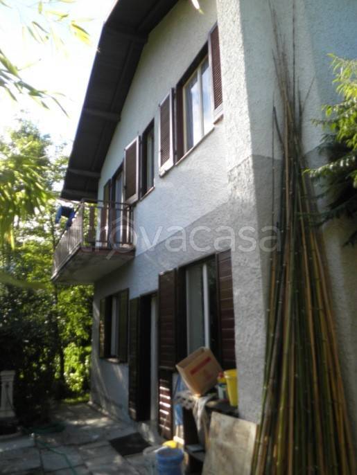 Villa in vendita a Sant'Omobono Terme via Gumello, 1
