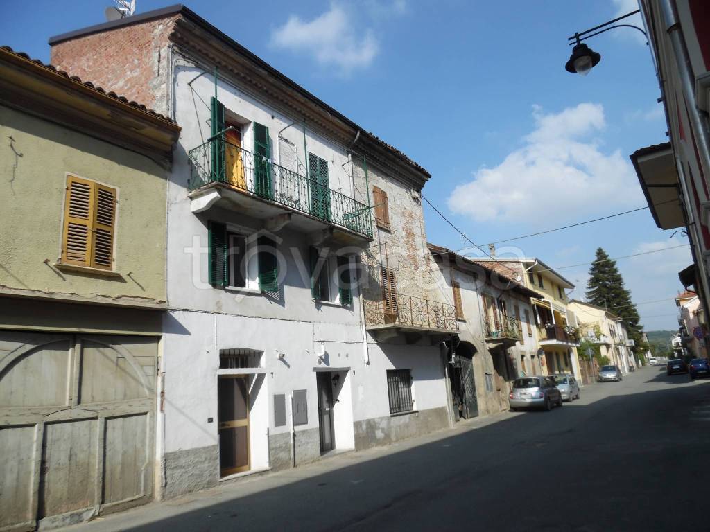 Casa Indipendente in vendita a Rivalta Bormida via IV Novembre, 7