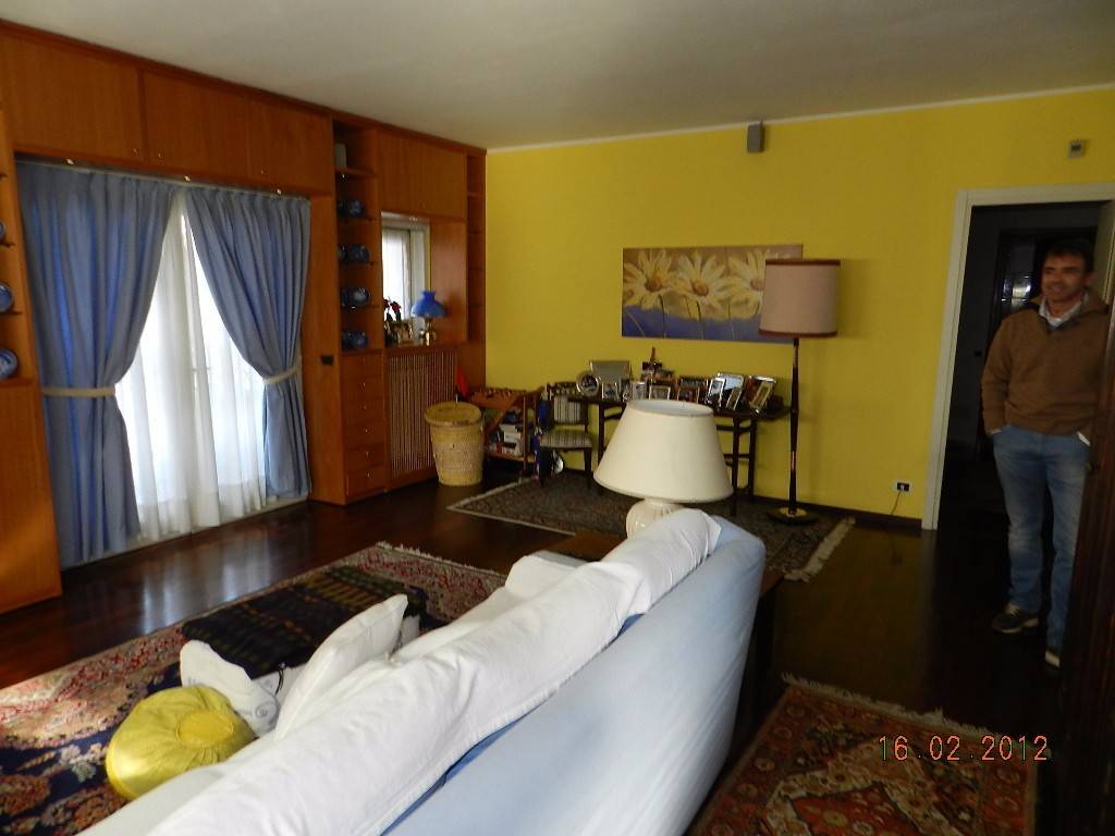 Villa Bifamiliare in vendita a Somma Lombardo via Salmorina, 7