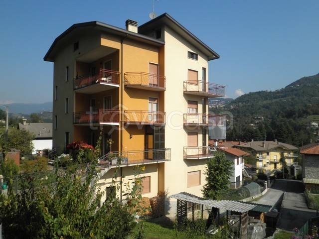 Appartamento in vendita a Camoneone via Dante, 13