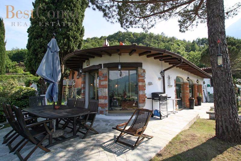 Villa in vendita a Menaggio via Luigi Cadorna, 56