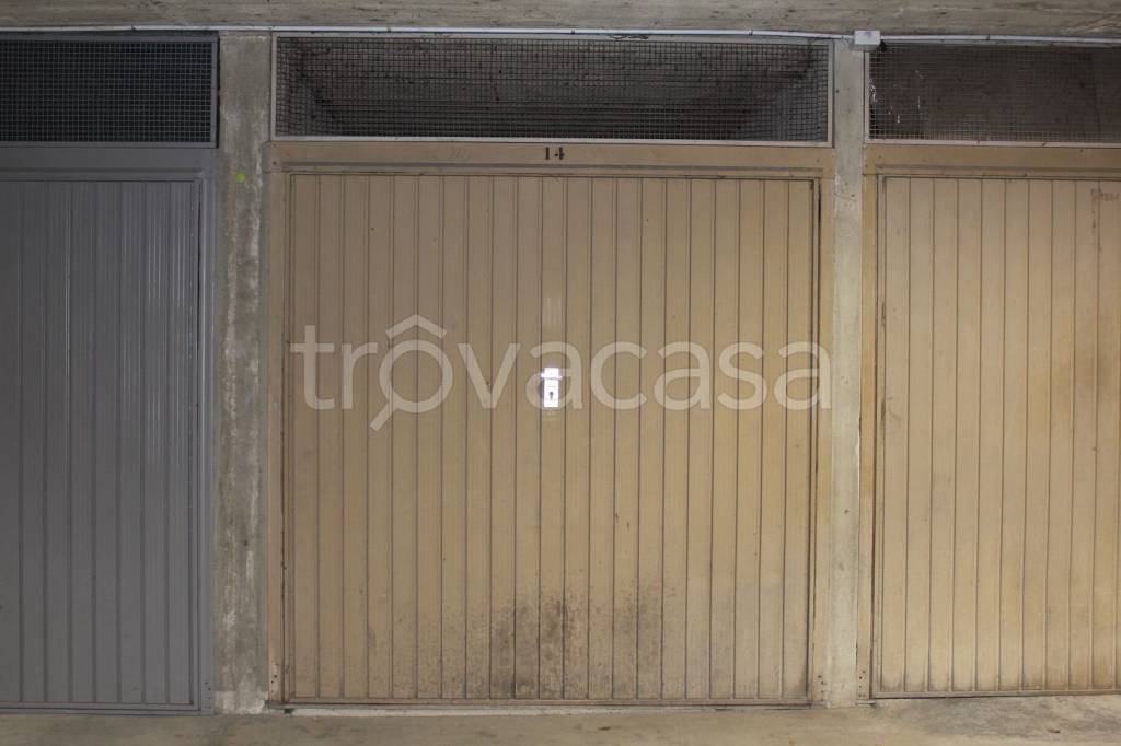 Garage in vendita a Rivoli via Francesco Branca, 7