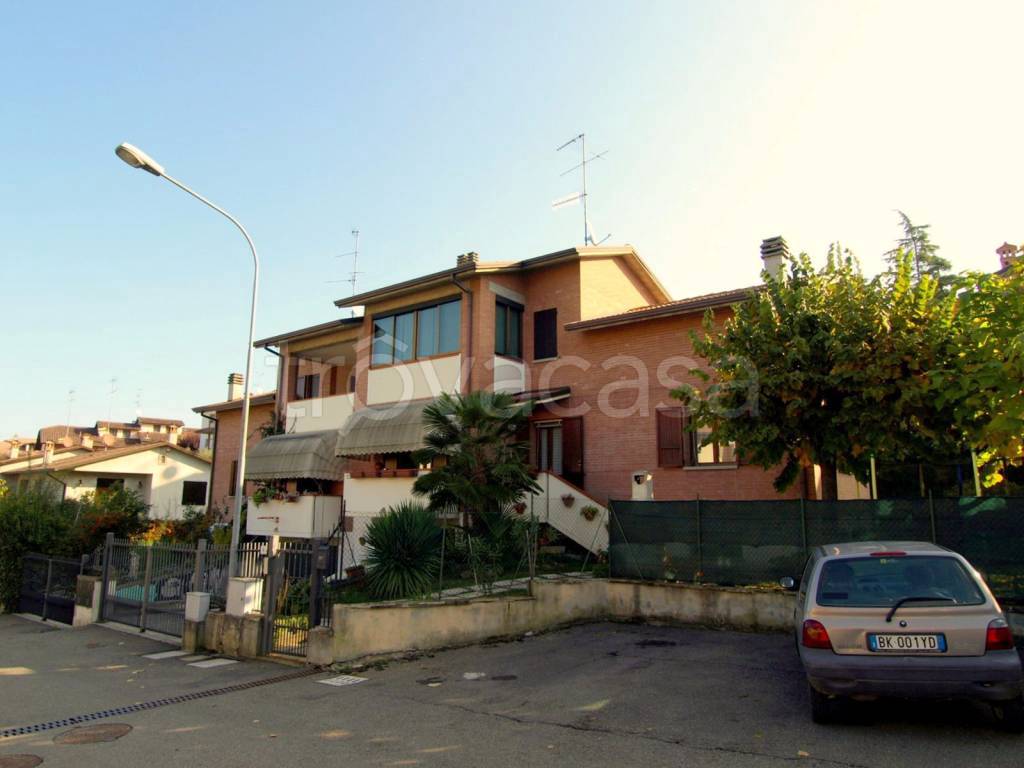 Villa Bifamiliare in vendita a Valsamoggia via Giorgio Morandi, 6