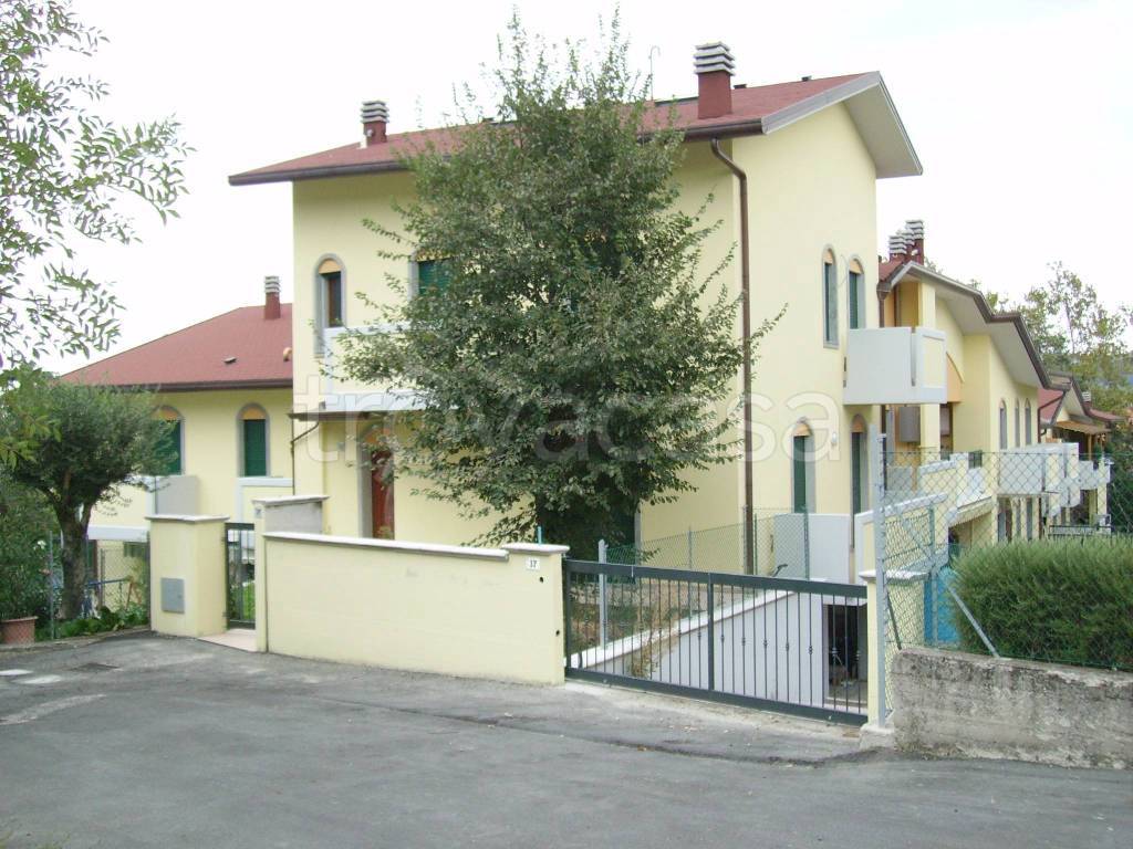 Villa a Schiera in vendita a Meldola statale Meldolese, 33