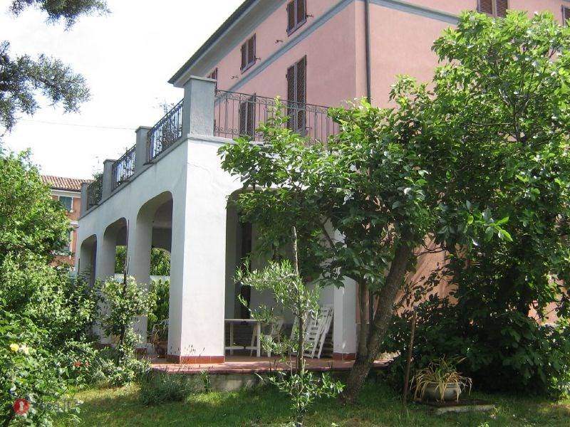 Villa in vendita a Montù Beccaria
