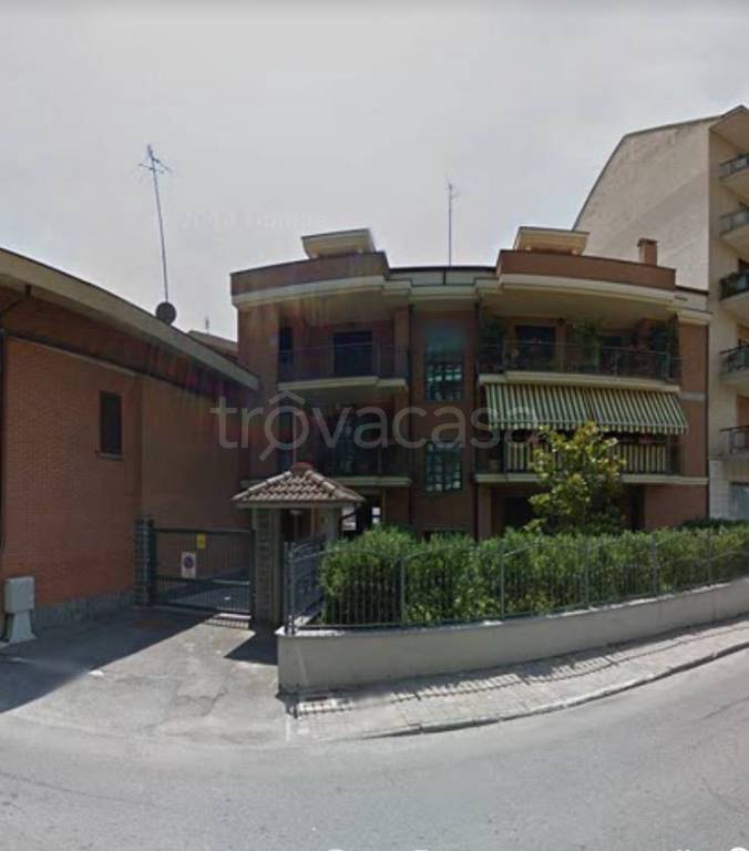 Garage in vendita a Nichelino via Giuseppe Giusti, 24
