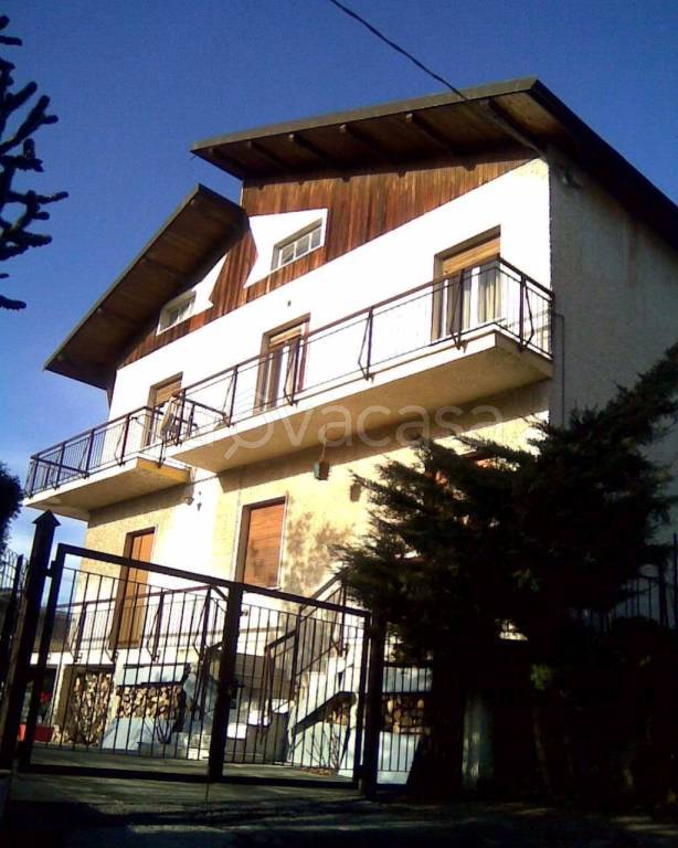 Villa Bifamiliare in in vendita da privato a Millesimo località San Aronne, 54