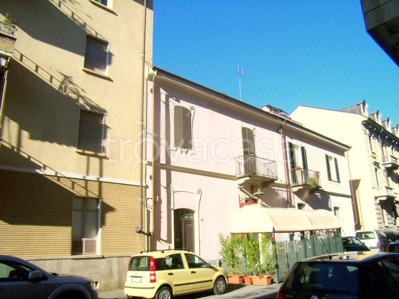 Ufficio in affitto a Pinerolo via Palestro, 18