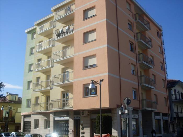 Appartamento in vendita ad Almè via Torre d'oro, 1