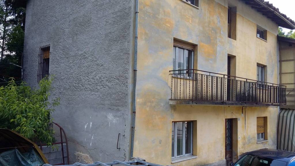 Villa a Schiera in in vendita da privato a Feltre via Stalona, 31