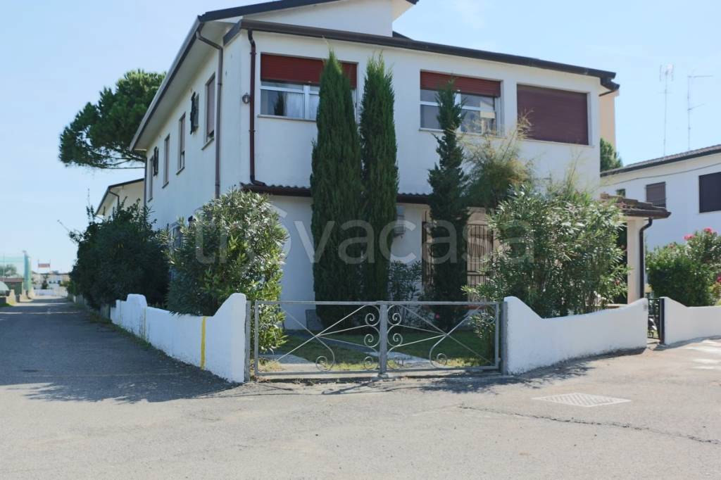 Appartamento in in vendita da privato a Comacchio viale Alpi Centrali, 131